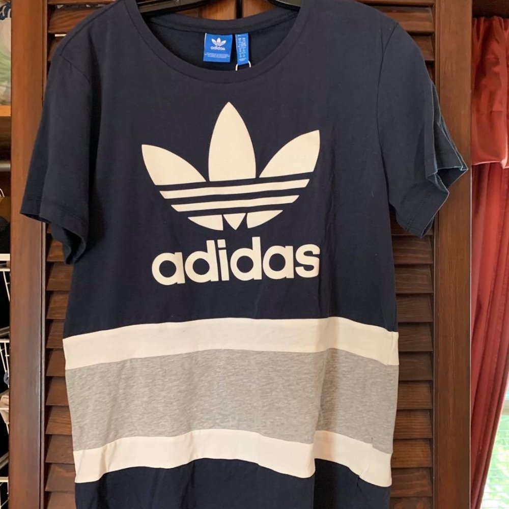 Colorblock Trefoil Tee